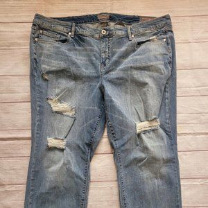 Womens Torrid Jeans Boyfriend Straight Midrise Vintage Stretch Whisker Wash NWT